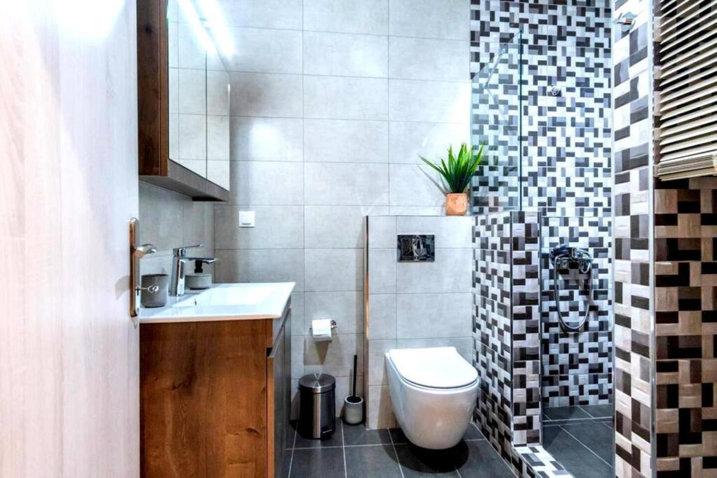 Albatros Apartment *